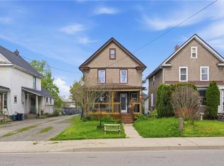 54 Evan St, Welland, ON L3B 3V5
