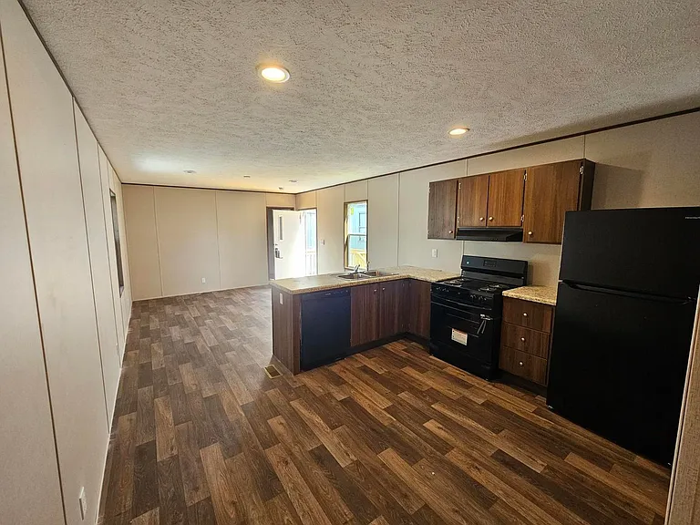 Welcome Home to Colony Park Johnson City's Hidden Gem! — Photo 22
