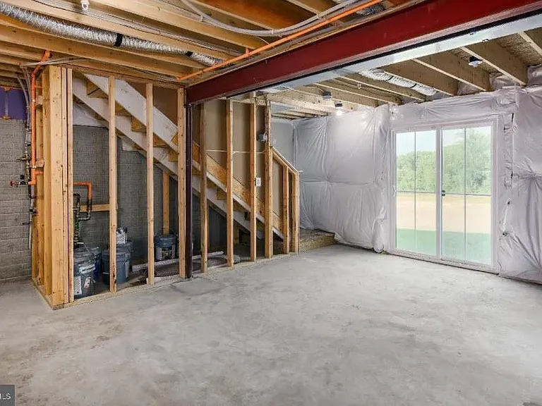 205 Thicket Dr — Photo 18