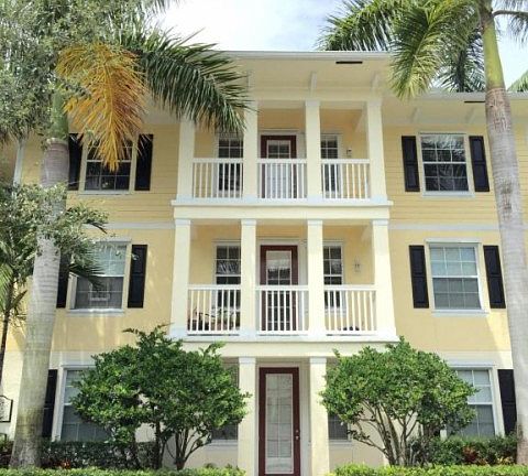3rd image of 224 Murcia Dr APT 101