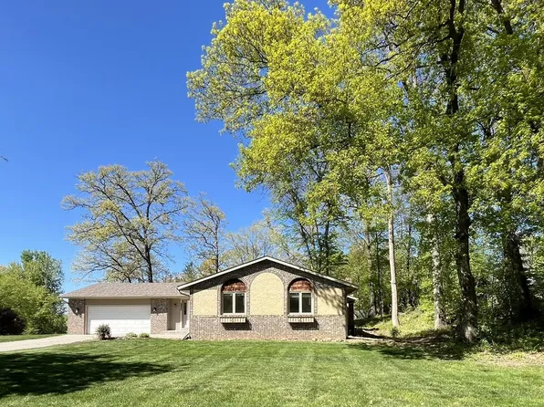 5885 Hidden Oaks Cir SE, Prior Lake, MN 55372
