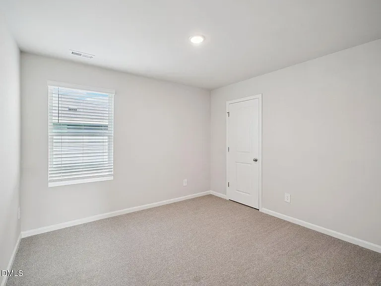 1020 Saint Lawrence Dr — Photo 10