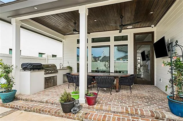 141 Bay Tree Manor Dr — Photo 27