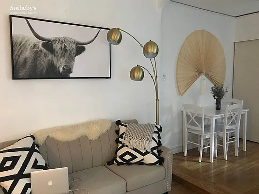 Rented by Sotheby's International Realty | media 10