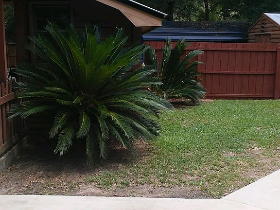 3rd image of 5110 Presidents Cres