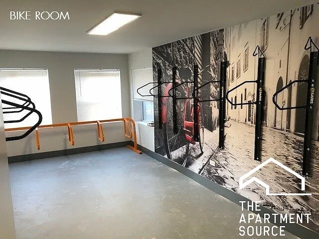 2530 W Leland Ave #1 — Photo 18