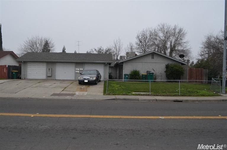 1st image of 8 Ponce De Leon Ave