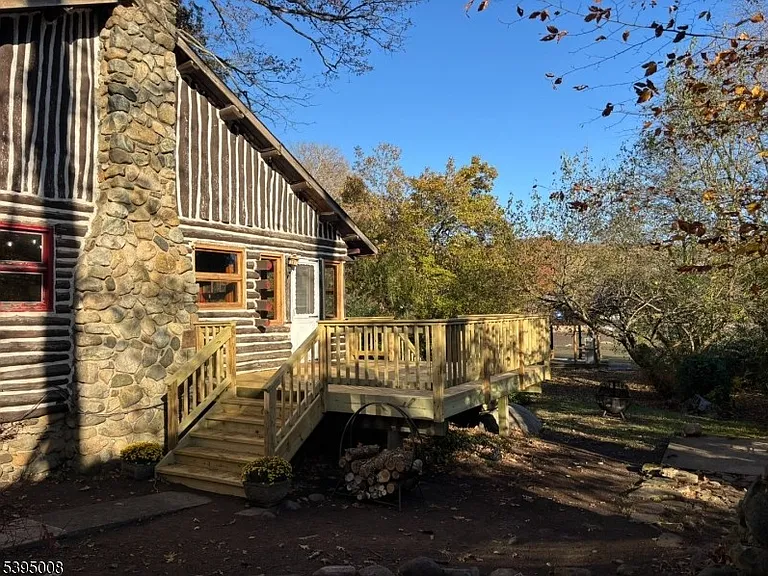 251 Cupsaw Dr — Photo 21