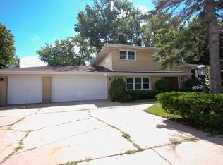 9059 Crawford Ave, Skokie, IL 60076