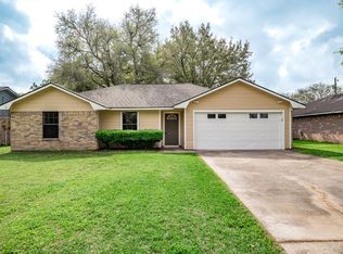 2716 Golden Ave, Bay City, TX 77414