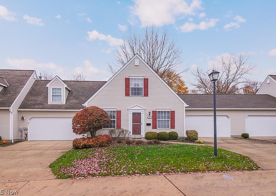 1st image of 621 Windsor Ln