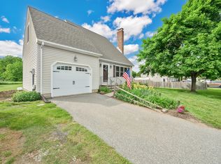 58 Spruceland Rd, Enfield, CT 06082