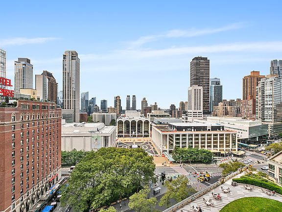 2nd image of 20 W 64th St APT 14