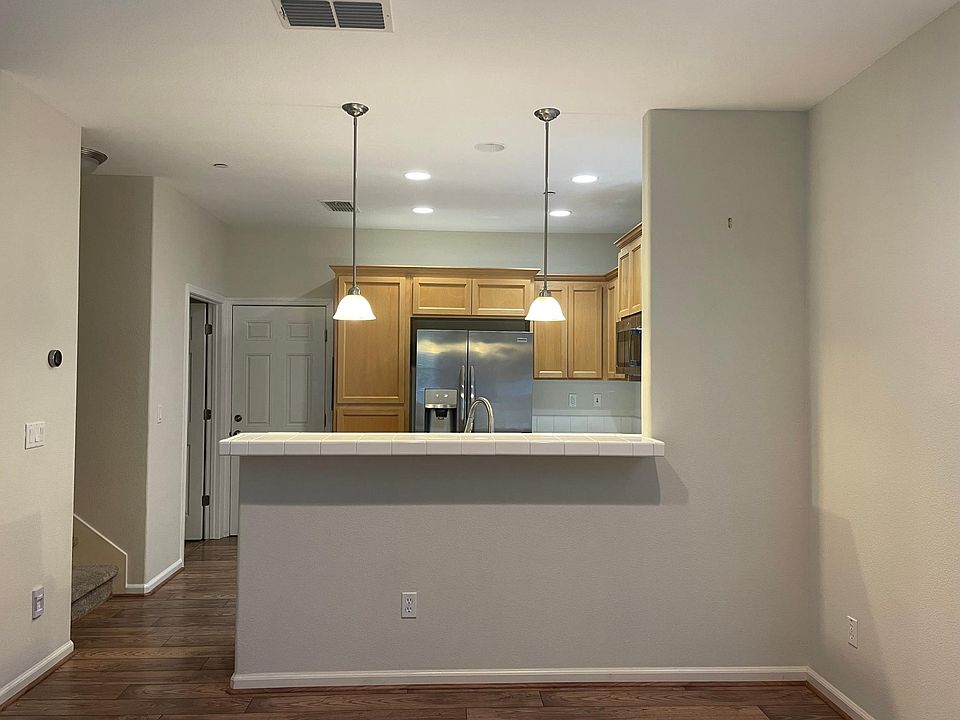 Dining room looking to kitchen