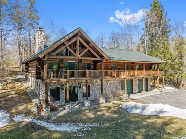 17 Kings Court, Moultonborough, NH 03254