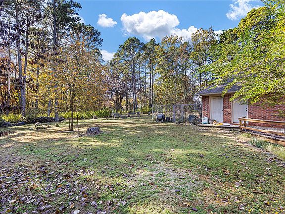 5th image of 118 Forest Rd