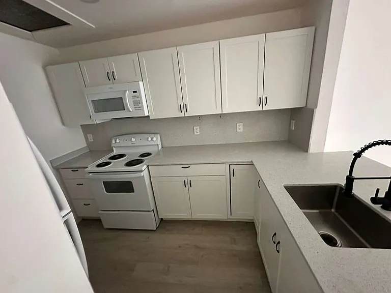 15330 SW 72nd St #24 — Photo 13