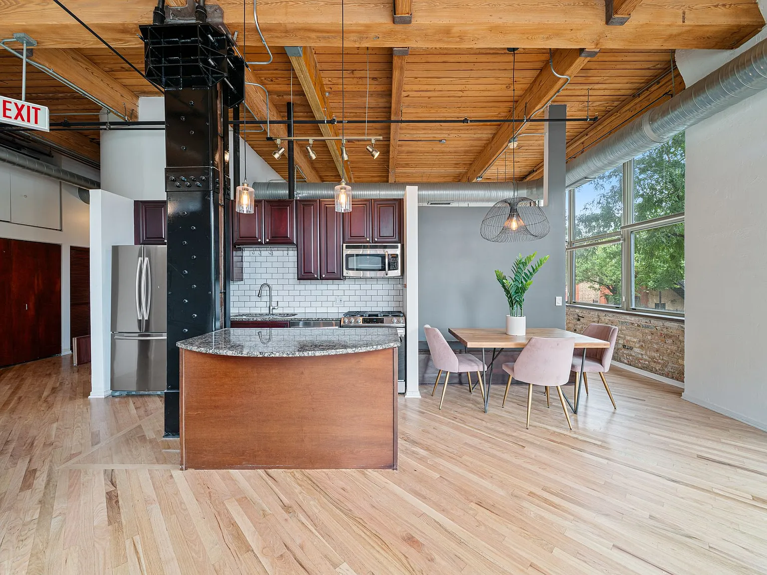 2 bed, 1550 sqft, $3,900 — Photo 3