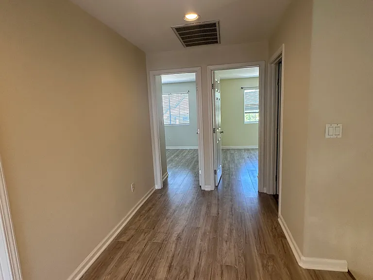 2104 Lynwood Way — Photo 16
