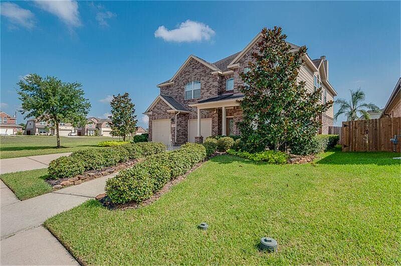 1st image of 3222 Lone Trail Dr N