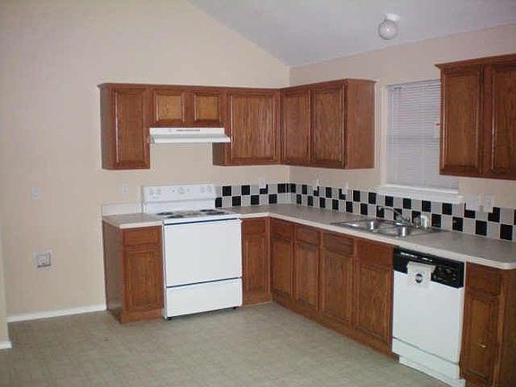 5th image of 6708 Waterlilly Dr