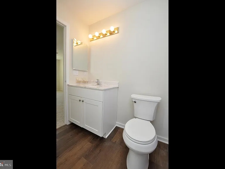 4208 Adelaide Dr #B — Photo 15