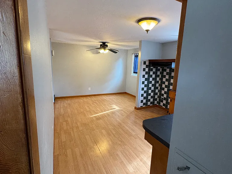 95 Labelle Ave — Photo 3