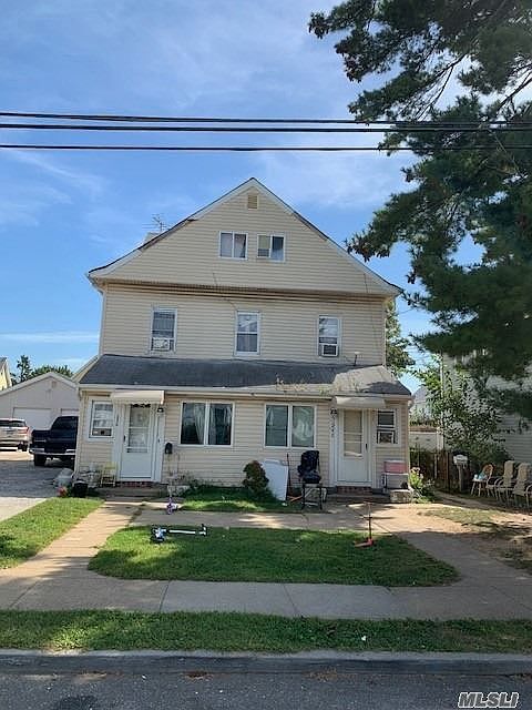 1st image of 250 John St