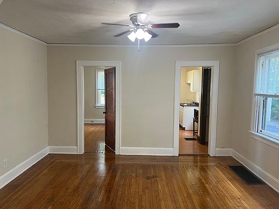 5th image of 142 Warner St #1
