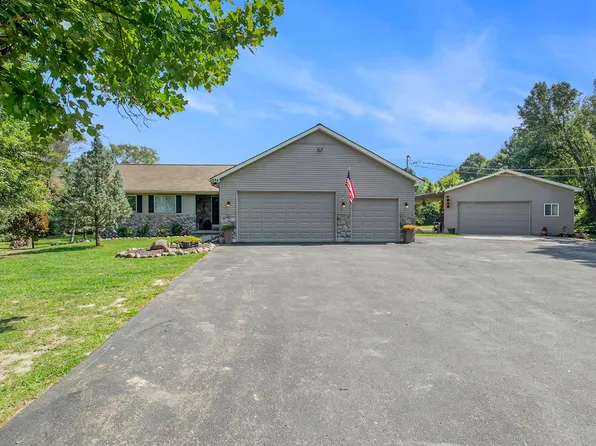 1574 N Ortonville Rd, Ortonville, MI 48462