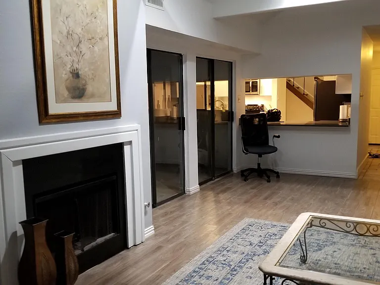 2840 Lee St — Photo 5