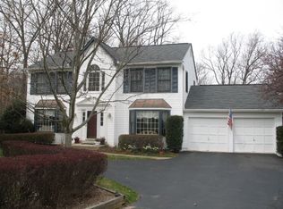 4300 Poplar Forest Ct, Chantilly, VA 20151