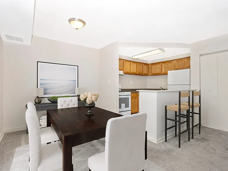 Elegant Dining Room | Forestville MD Apartments For Rent | Avenue Apartments