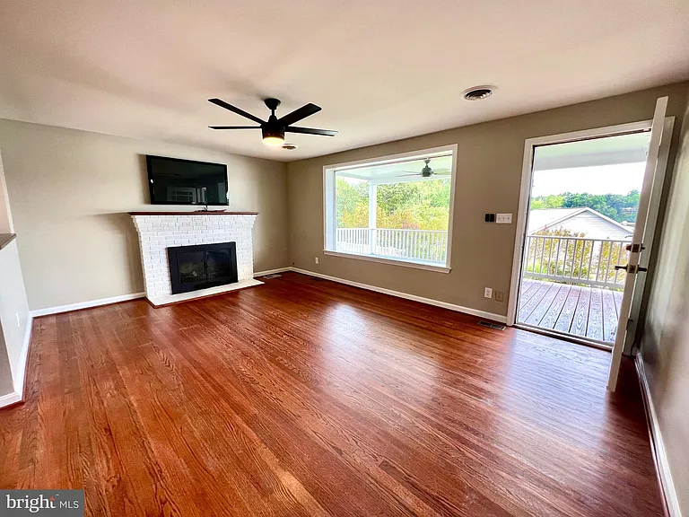 504 Walnut Dr — Photo 14