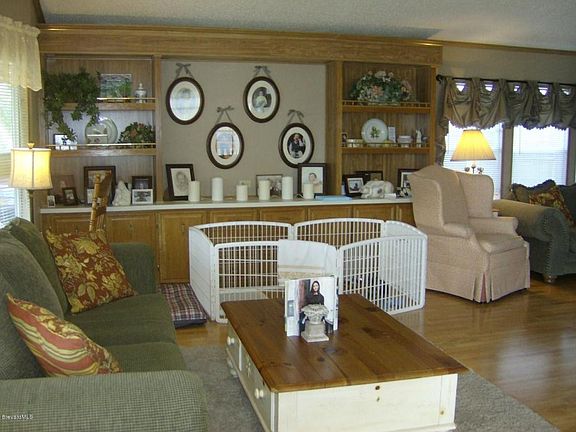 3rd image of 576 Dolphin Cir