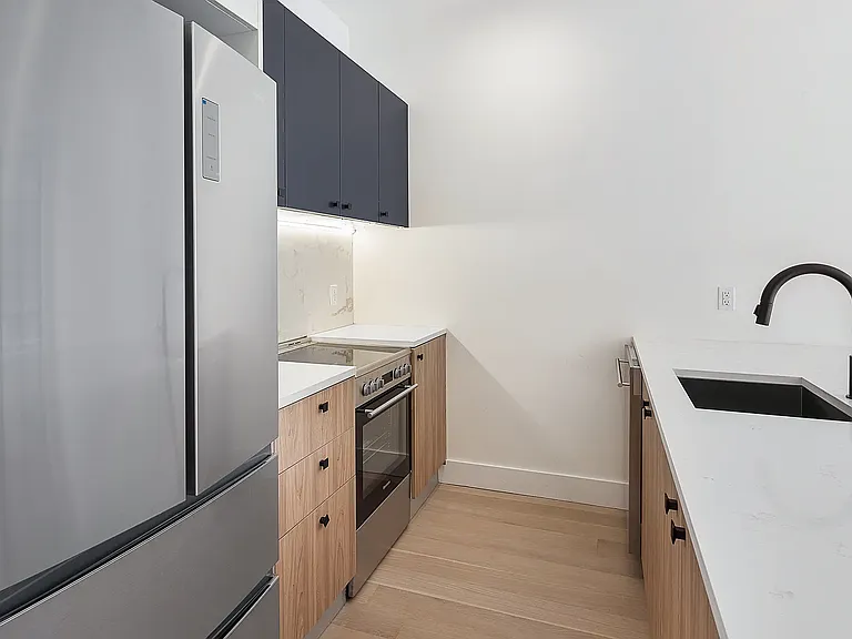 25 Bruckner Blvd #1L — Photo 4