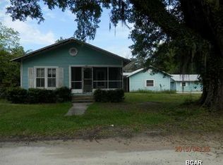 2867 Church St, Vernon, FL 32462