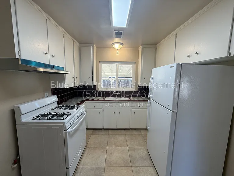 172 Connors Ave — Photo 6