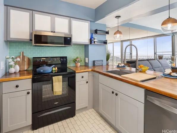 84-740 Kili Dr APT 1425, Waianae, HI 96792