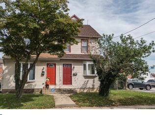 55 W Amosland Rd, Norwood, PA 19074