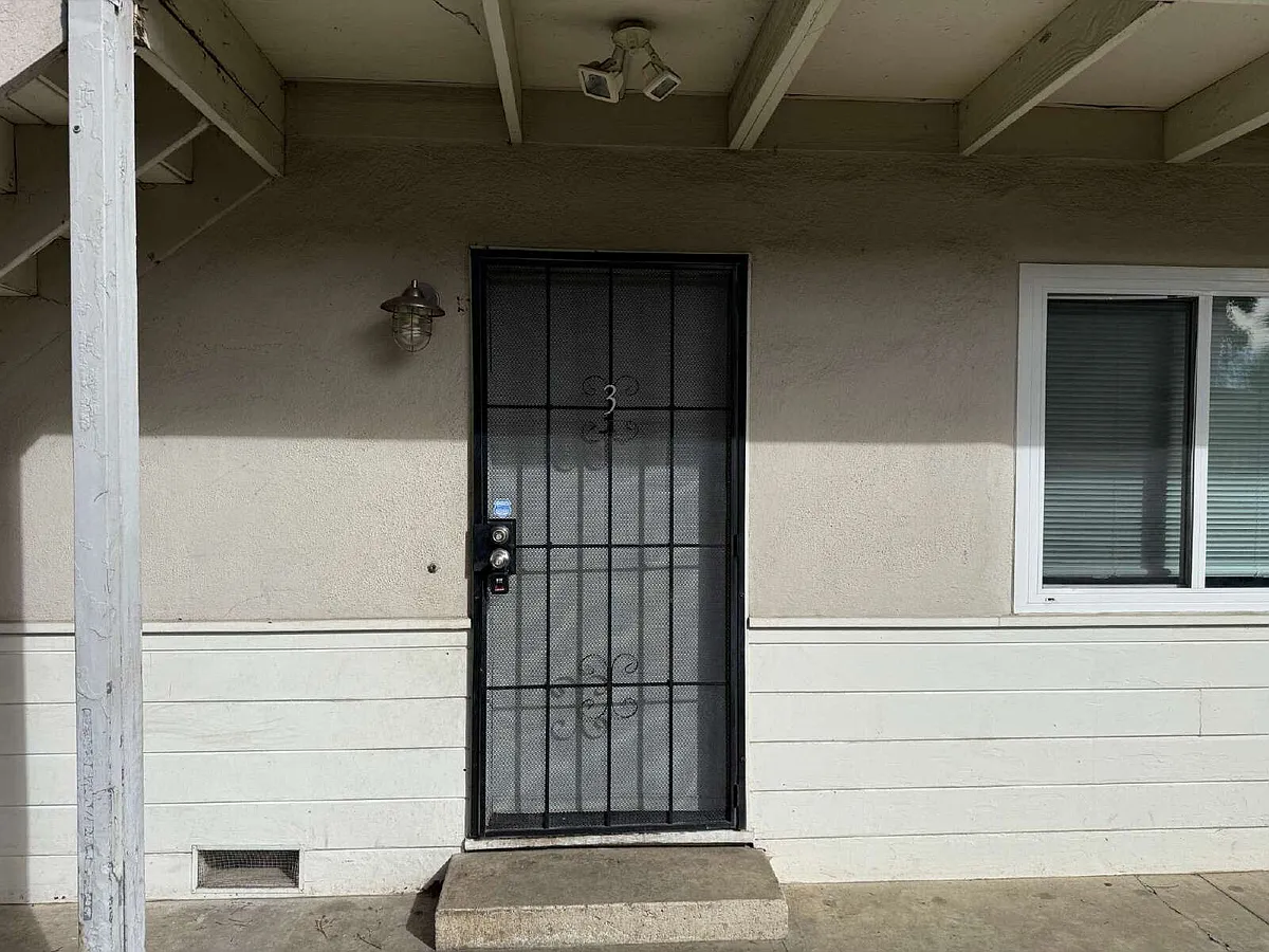 Building Photo - 1749 Hester Ave #3