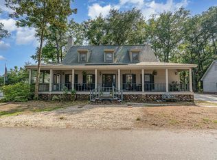 40 Pine Grove Ln, Georgetown, SC 29440
