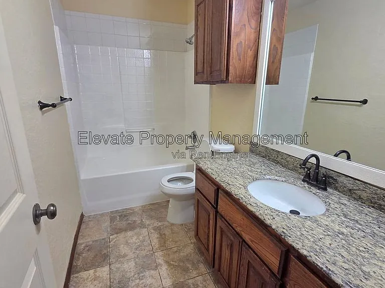 804 SW 151st St #A — Photo 10