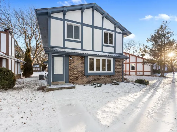 5325 Somerset LANE SOUTH South, Greenfield, WI 53221