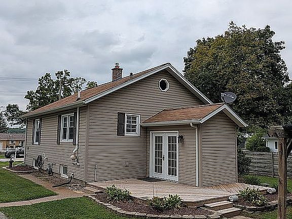 2nd image of 808 N Main St