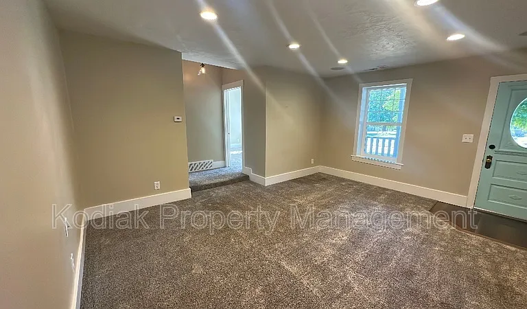 312 N 100 E — Photo 4
