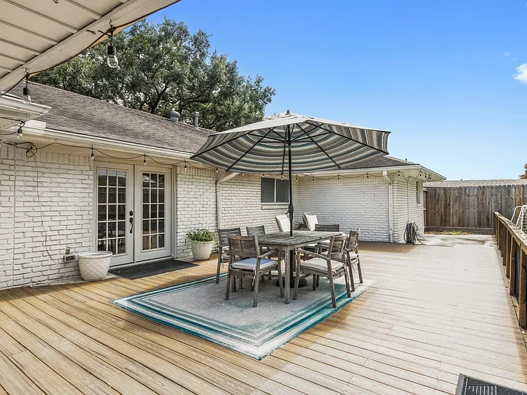 5219 Cheena Dr — Photo 21