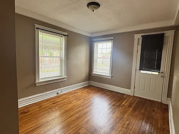 4th image of 3890 Juniata St #11557066