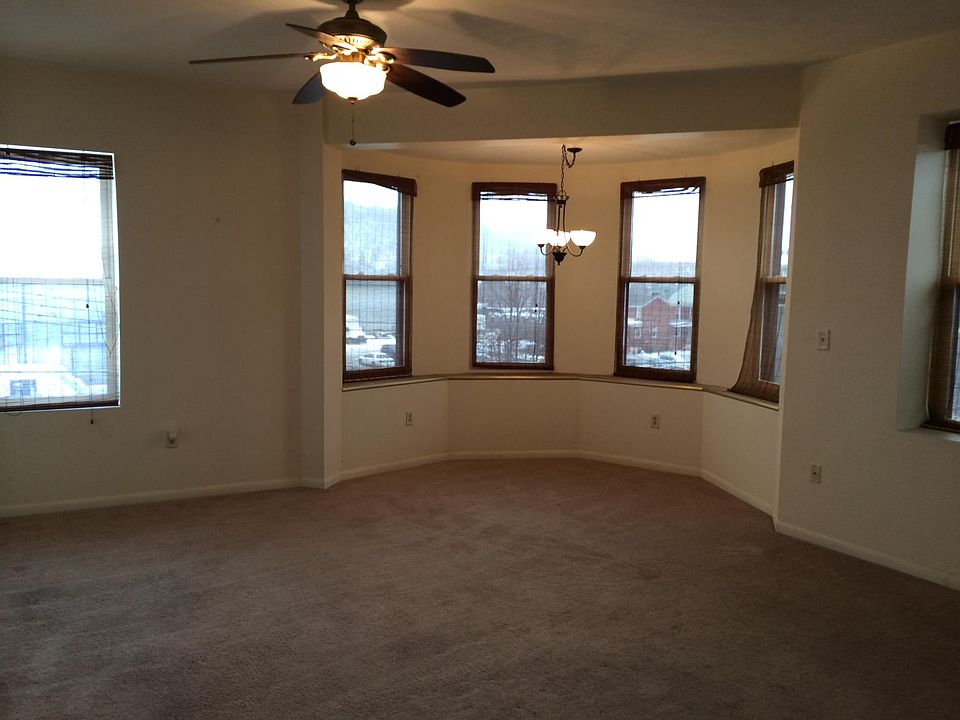 2nd image of 804 Main St