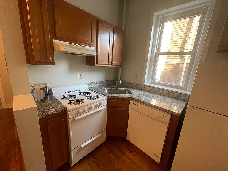 1183 Commonwealth Ave #4 — Photo 5